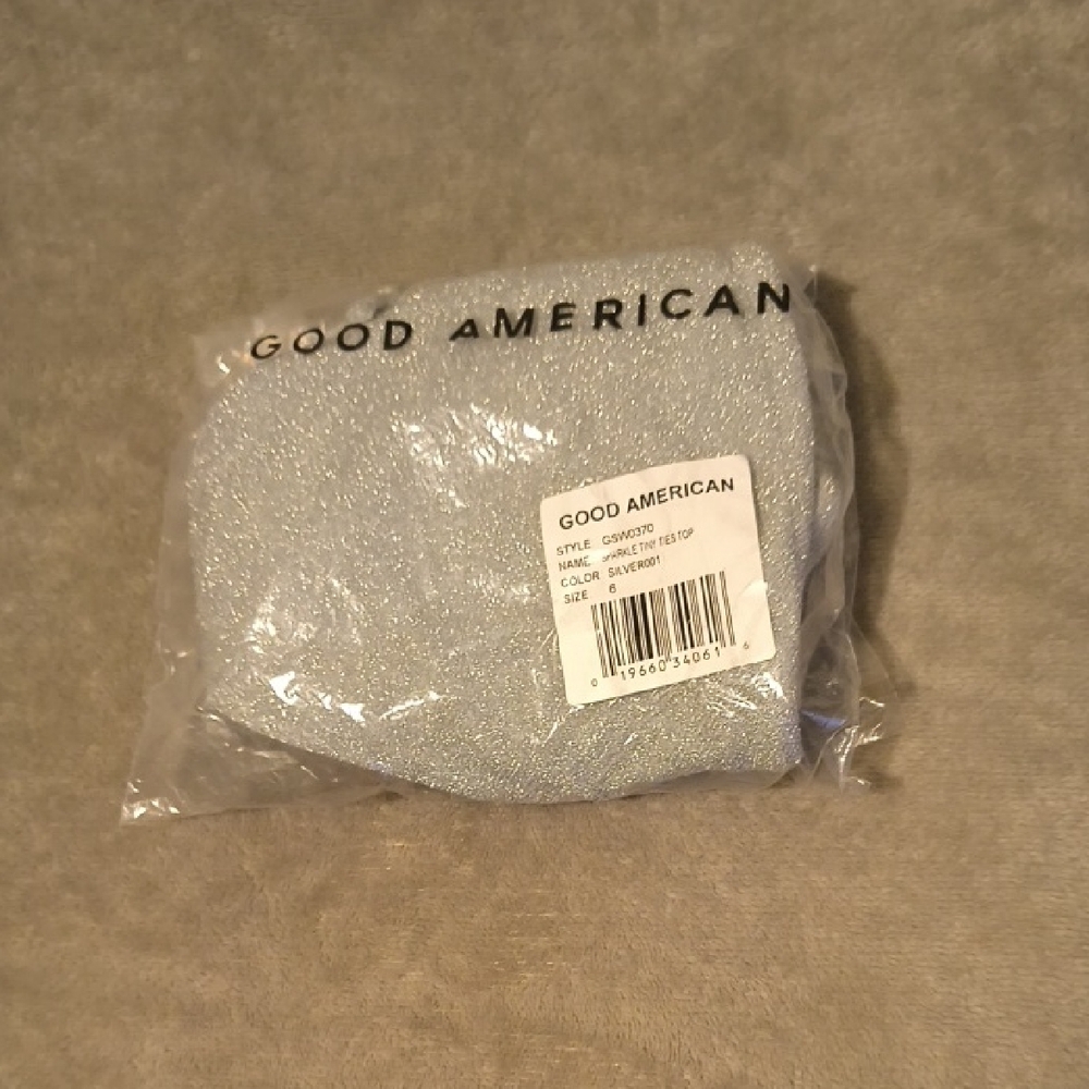 NWT Good American | Shimmering Silver Triangle Bra - Picture 4 of 4